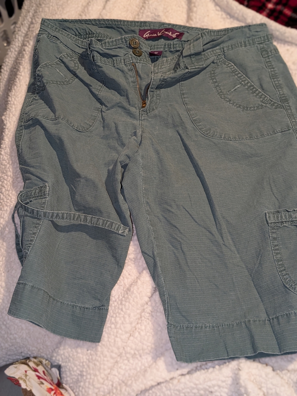 Gloria Vanderbilt Slate Gray Ripstop Capri Pants